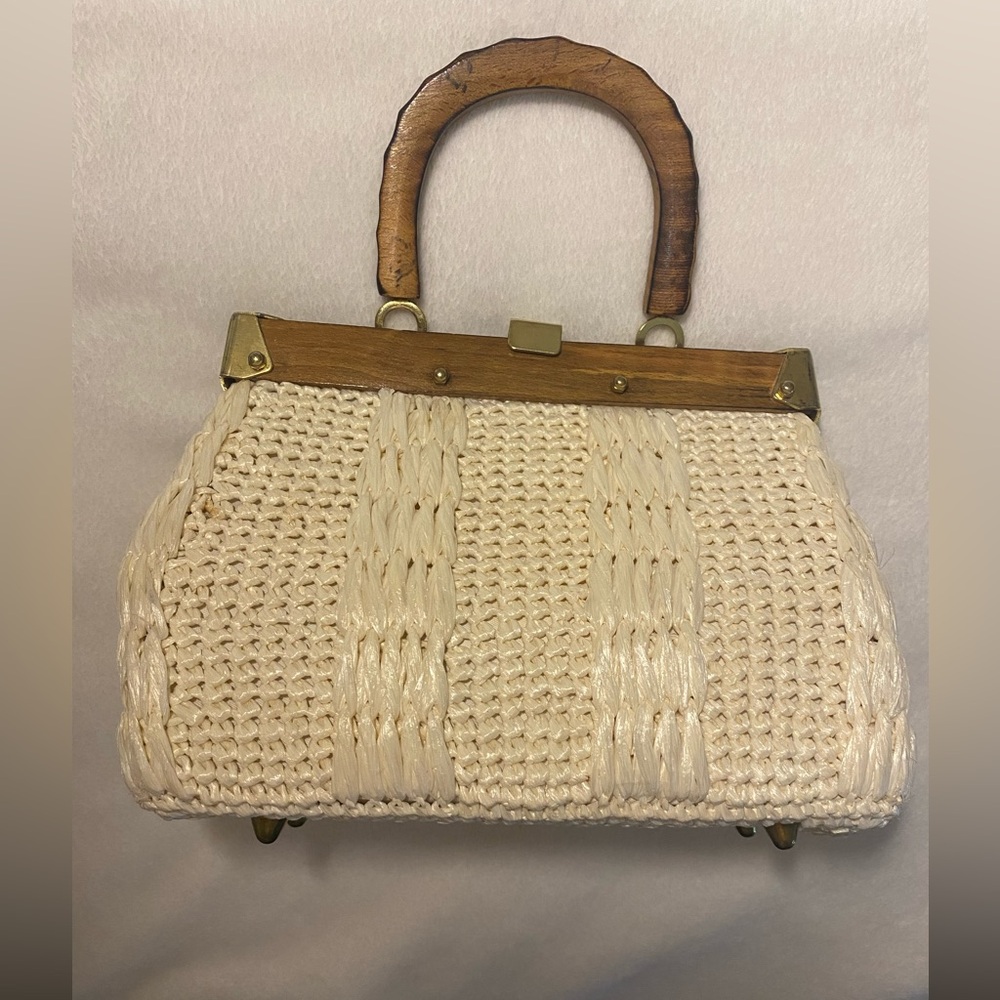 Elegant Gaymade Cream Woven Handbag with wooden handle - Picture 1 of 7